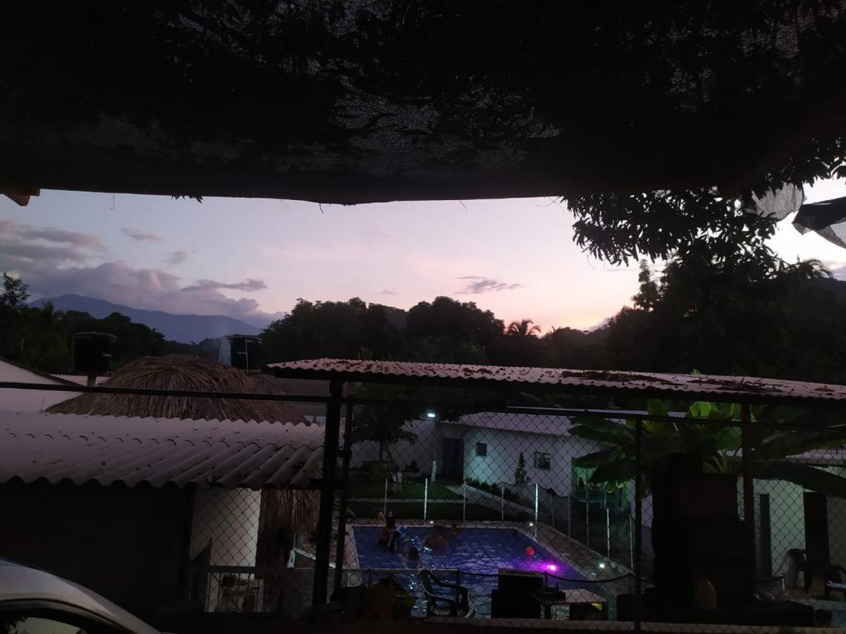 Hostal La Sierra Nevada Palomino Exteriör bild