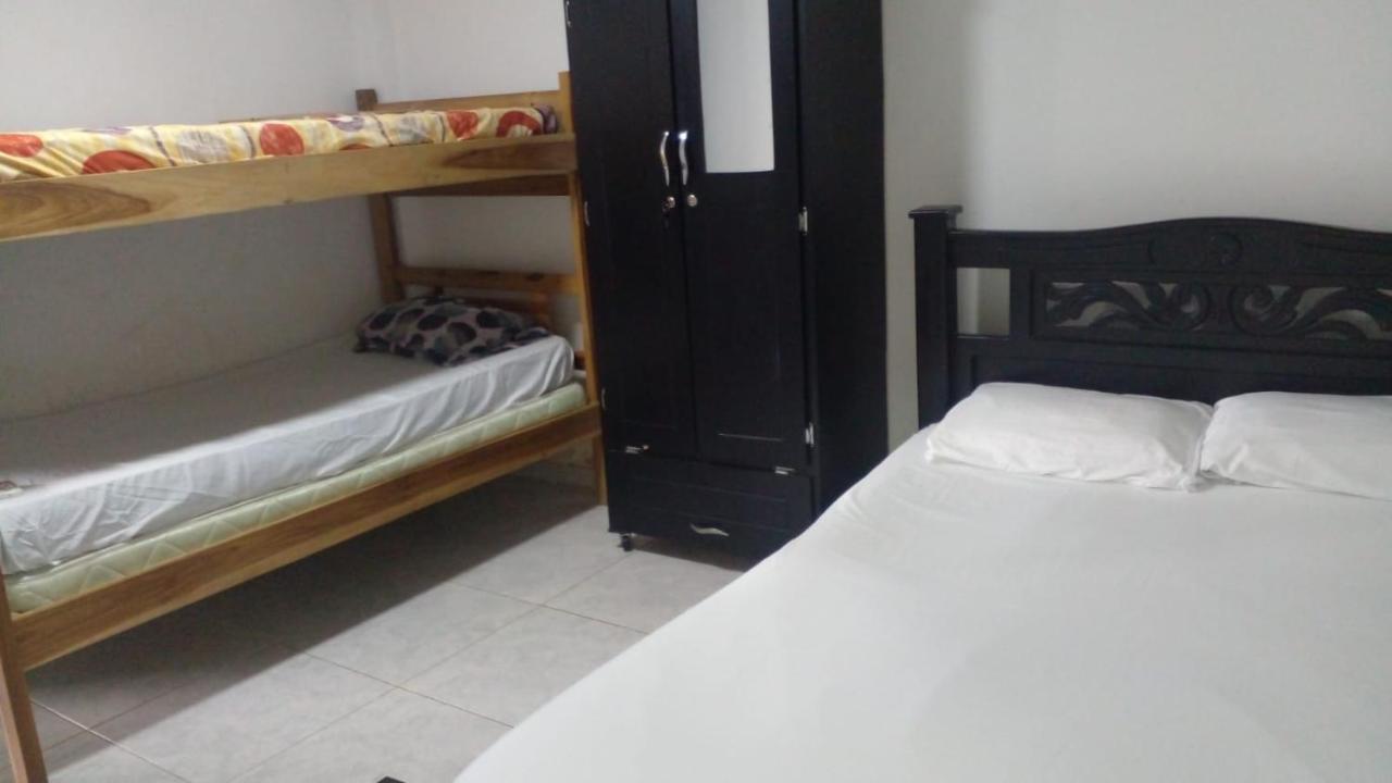 Hostal La Sierra Nevada Palomino Exteriör bild